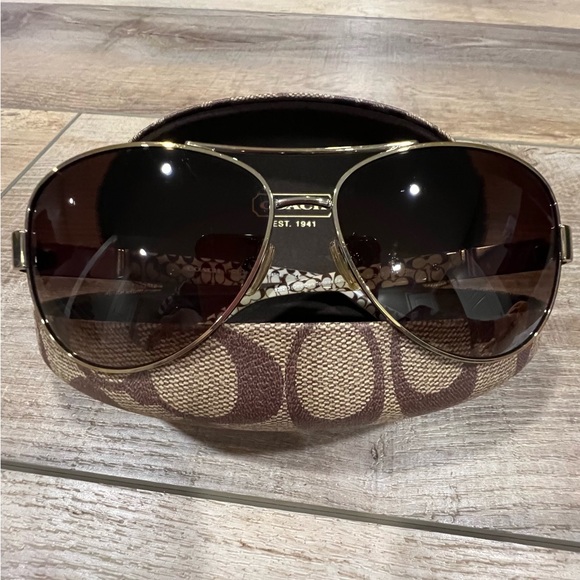 Coach Christina Brown & Gold-Tone Aviator Sunglasses L103 HC 7047 - Picture 3 of 8